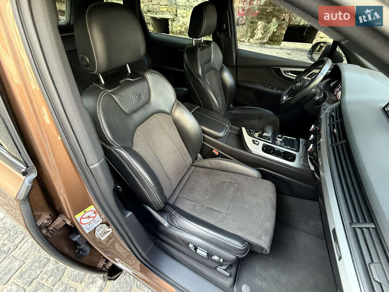 Внедорожник / Кроссовер Audi Q7 2017 в Одессе