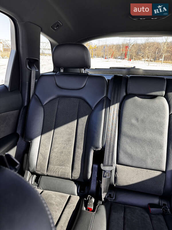 Позашляховик / Кросовер Audi Q7 2017 в Ірпені фото 42 Позашляховик / Кросовер Audi Q7 2017 в Ірпені