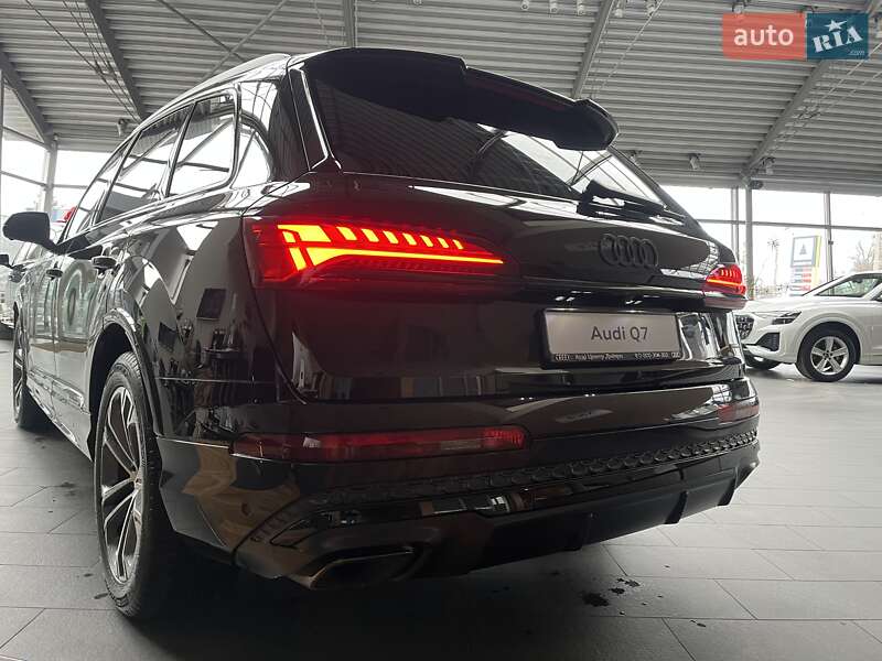 Позашляховик / Кросовер Audi Q7 2025 в Дніпрі