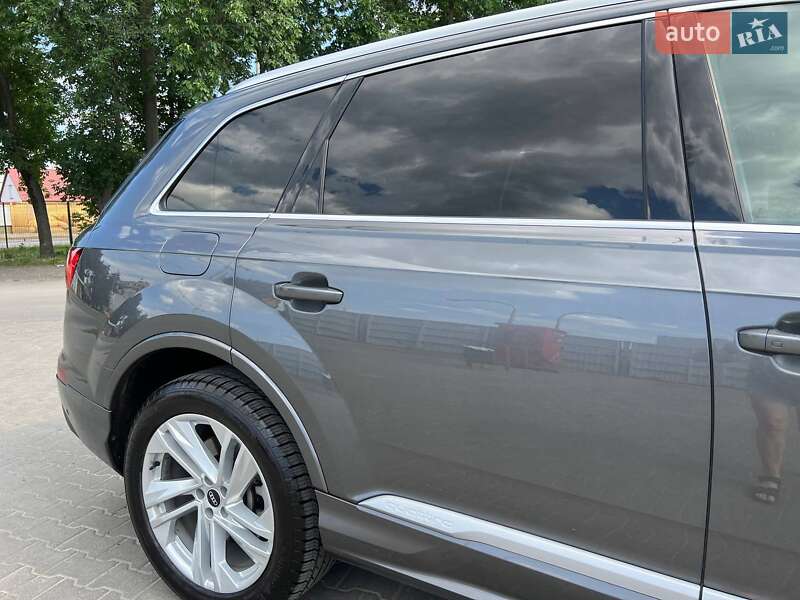 Позашляховик / Кросовер Audi Q7 2020 в Львові фото 17 Позашляховик / Кросовер Audi Q7 2020 в Львові