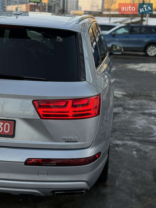 Позашляховик / Кросовер Audi Q7 2017 в Києві фото 13 Позашляховик / Кросовер Audi Q7 2017 в Києві