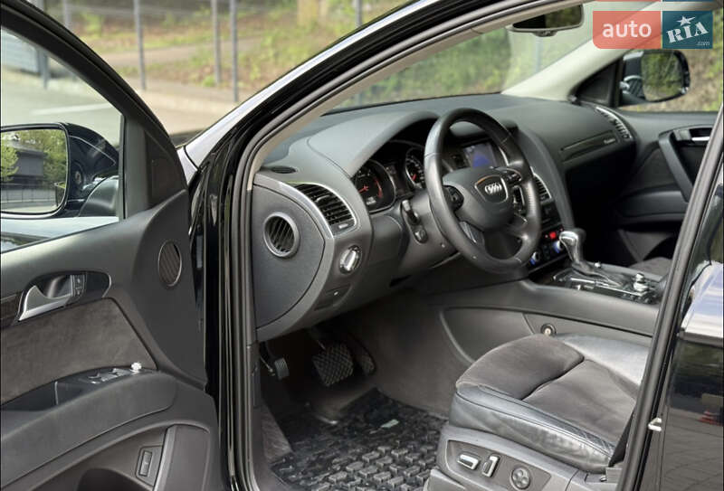 Позашляховик / Кросовер Audi Q7 2014 в Львові