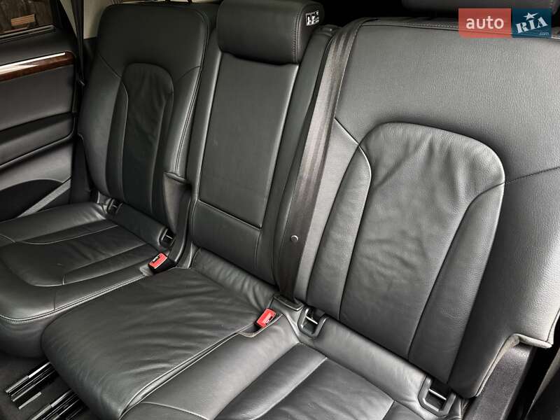 Позашляховик / Кросовер Audi Q7 2014 в Одесі
