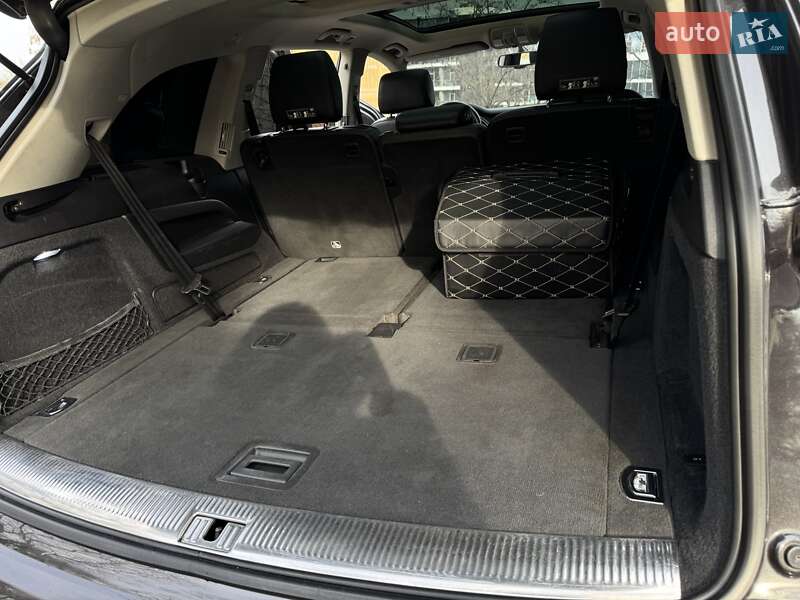 Позашляховик / Кросовер Audi Q7 2014 в Одесі