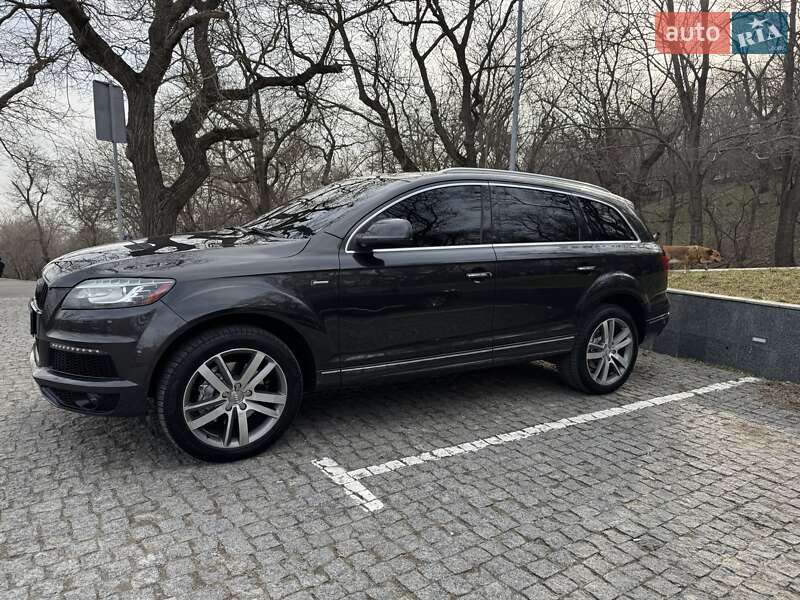 Позашляховик / Кросовер Audi Q7 2014 в Одесі