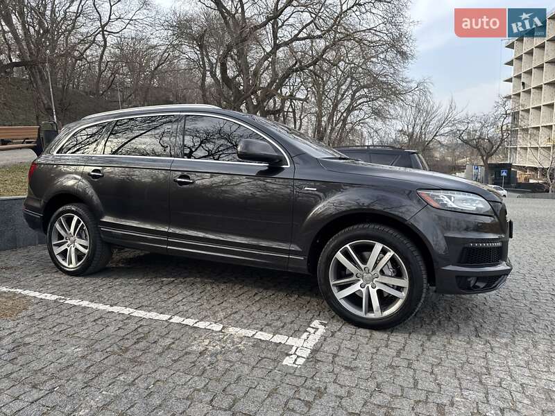 Позашляховик / Кросовер Audi Q7 2014 в Одесі
