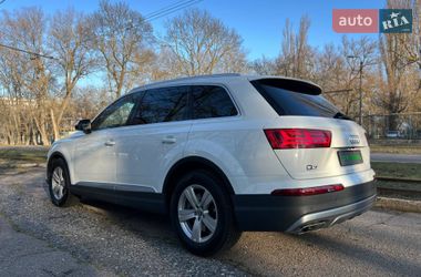 Внедорожник / Кроссовер Audi Q7 2017 в Одессе