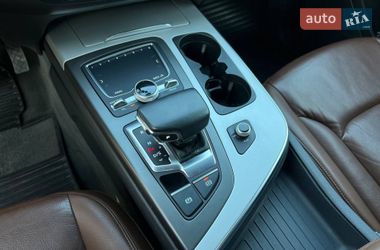 Внедорожник / Кроссовер Audi Q7 2017 в Одессе