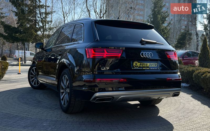Позашляховик / Кросовер Audi Q7 2019 в Львові