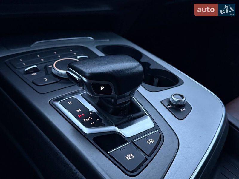 Позашляховик / Кросовер Audi Q7 2017 в Києві фото 18 Позашляховик / Кросовер Audi Q7 2017 в Києві