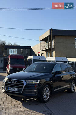 Внедорожник / Кроссовер Audi Q7 2017 в Рокитном
