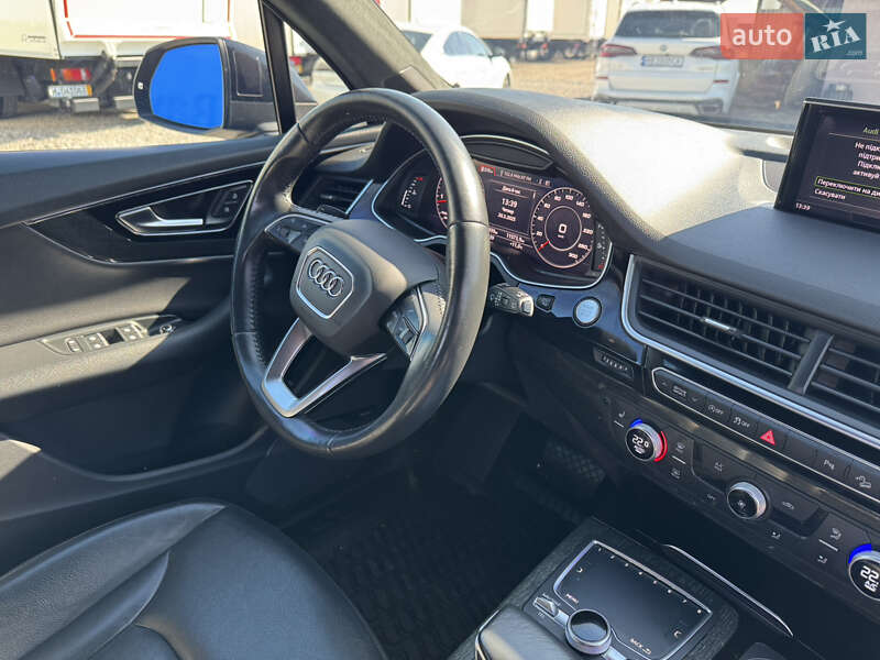 Позашляховик / Кросовер Audi Q7 2018 в Вінниці