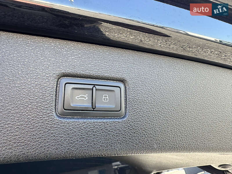 Позашляховик / Кросовер Audi Q7 2018 в Вінниці