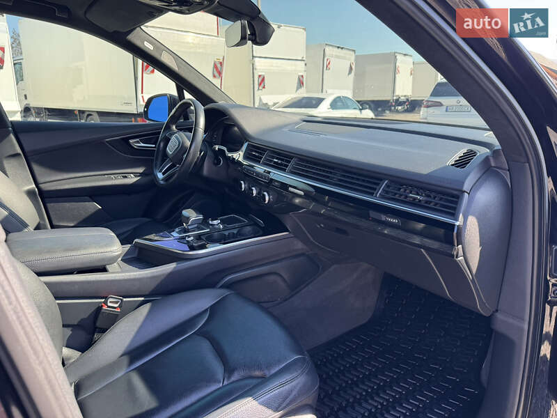 Позашляховик / Кросовер Audi Q7 2018 в Вінниці