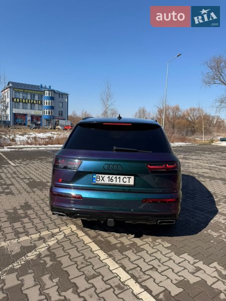 Позашляховик / Кросовер Audi Q7 2017 в Хмельницькому