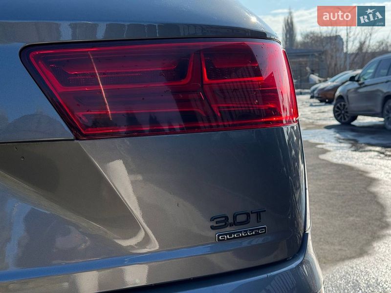 Позашляховик / Кросовер Audi Q7 2017 в Кам'янець-Подільському