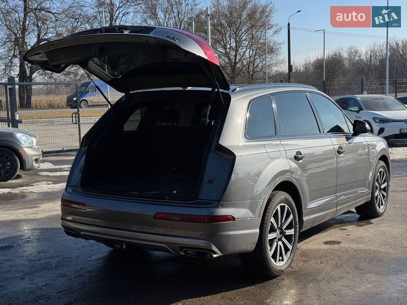 Позашляховик / Кросовер Audi Q7 2017 в Кам'янець-Подільському