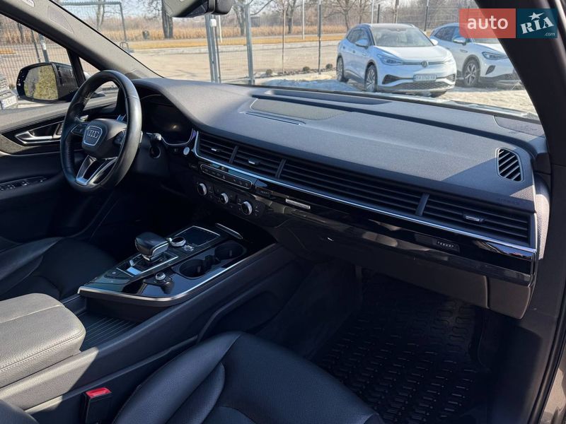Позашляховик / Кросовер Audi Q7 2017 в Кам'янець-Подільському