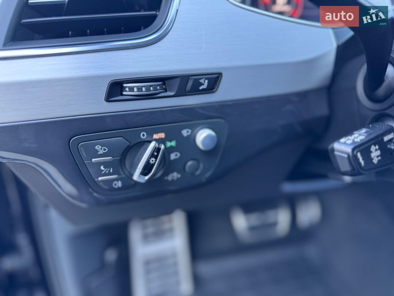 Внедорожник / Кроссовер Audi Q7 2017 в Ровно