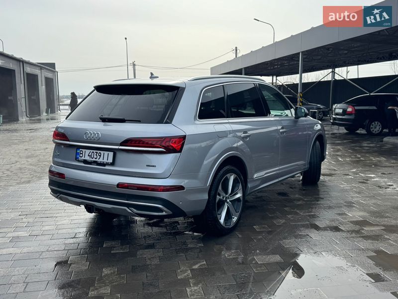 Внедорожник / Кроссовер Audi Q7 2021 в Полтаве