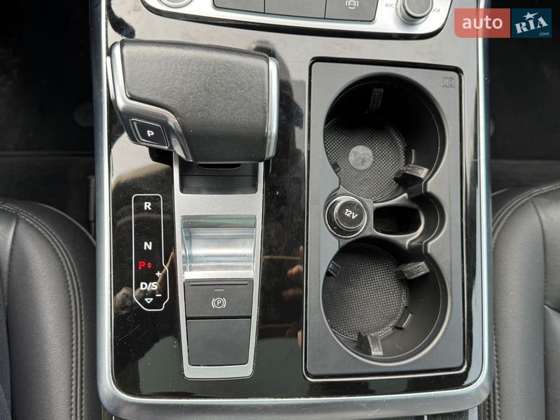 Внедорожник / Кроссовер Audi Q7 2021 в Полтаве