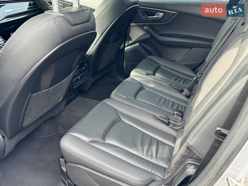 Внедорожник / Кроссовер Audi Q7 2021 в Полтаве