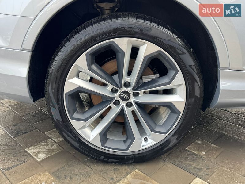Внедорожник / Кроссовер Audi Q7 2021 в Полтаве