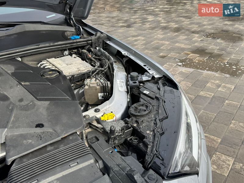Внедорожник / Кроссовер Audi Q7 2021 в Полтаве