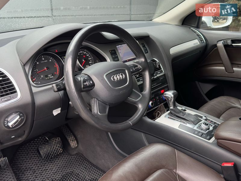 Внедорожник / Кроссовер Audi Q7 2013 в Одессе