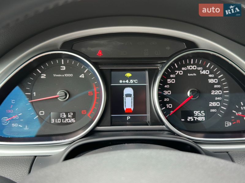 Внедорожник / Кроссовер Audi Q7 2013 в Одессе