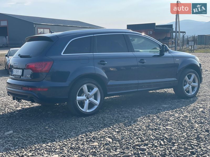 Внедорожник / Кроссовер Audi Q7 2013 в Хусте