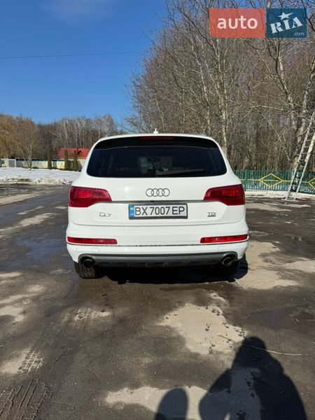 Позашляховик / Кросовер Audi Q7 2010 в Волочиську