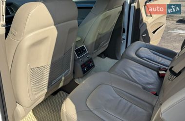 Позашляховик / Кросовер Audi Q7 2010 в Волочиську