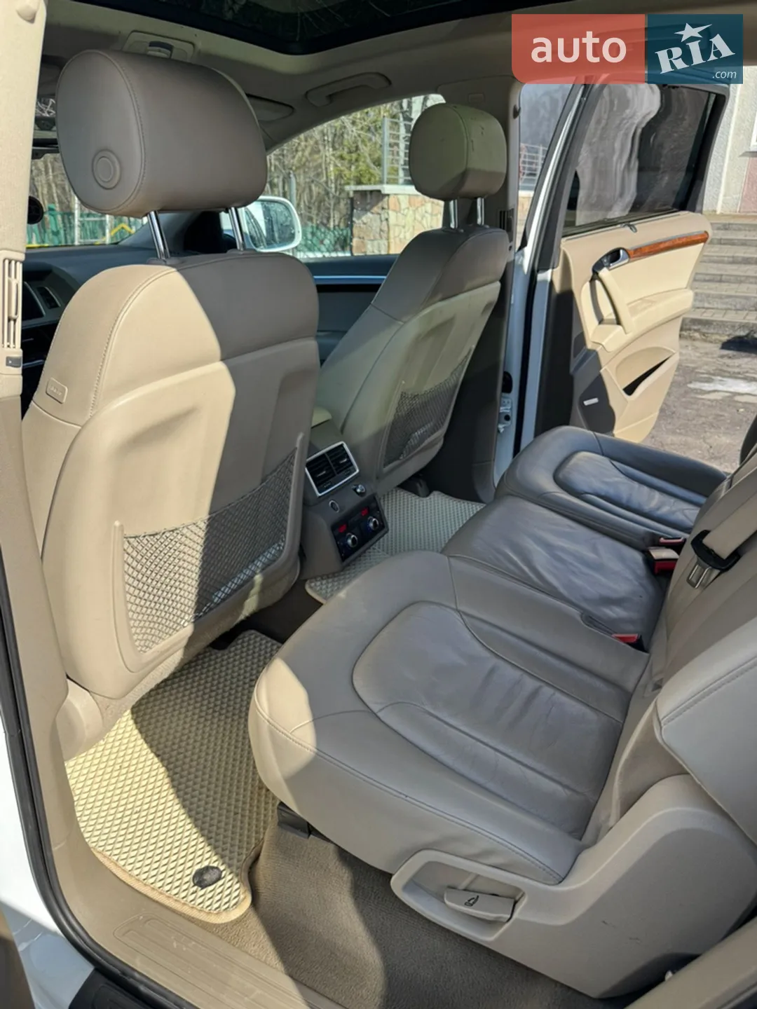 2010 Audi Q7 - мініатюра 11
