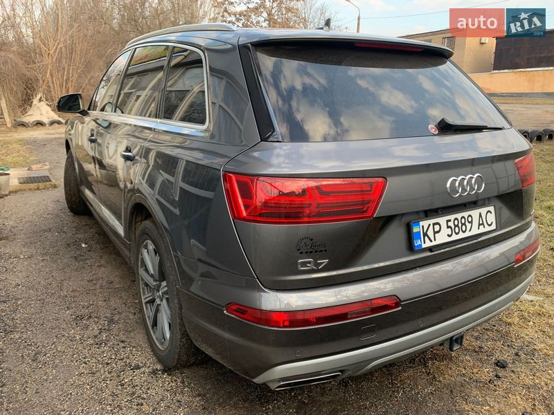 Внедорожник / Кроссовер Audi Q7 2019 в Запорожье