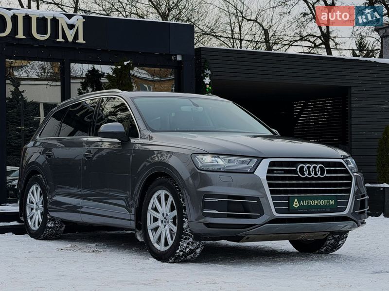 Внедорожник / Кроссовер Audi Q7 2015 в Киеве
