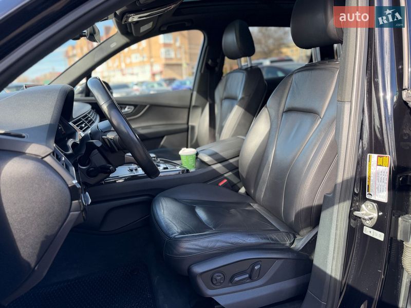Внедорожник / Кроссовер Audi Q7 2016 в Киеве
