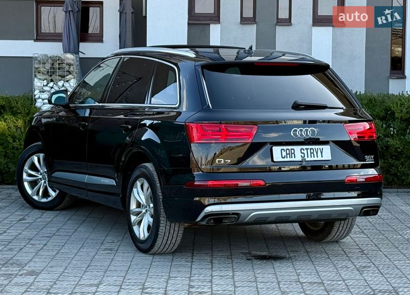 Позашляховик / Кросовер Audi Q7 2018 в Стрию
