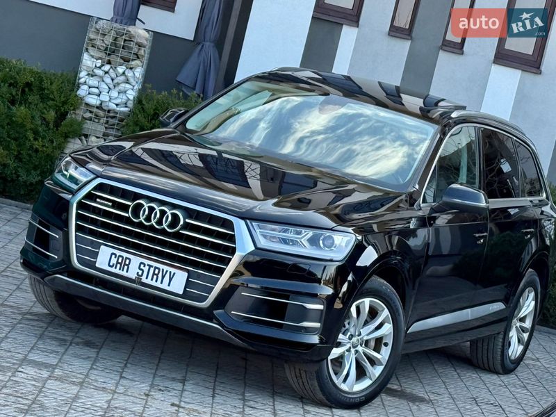 Позашляховик / Кросовер Audi Q7 2018 в Стрию