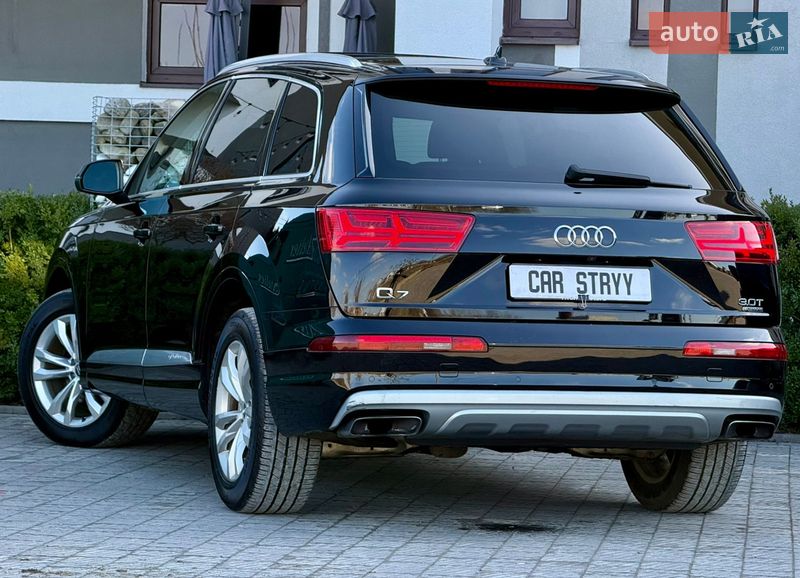 Позашляховик / Кросовер Audi Q7 2018 в Стрию
