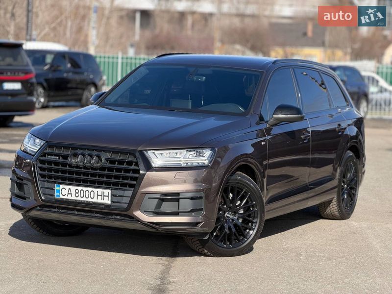 Внедорожник / Кроссовер Audi Q7 2016 в Киеве