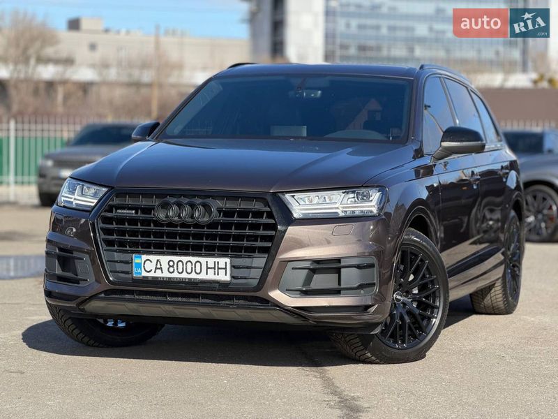 Внедорожник / Кроссовер Audi Q7 2016 в Киеве