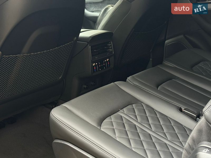 Внедорожник / Кроссовер Audi Q7 2026 в Киеве