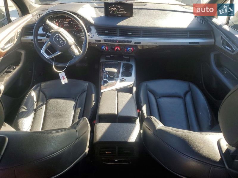 Позашляховик / Кросовер Audi Q7 2019 в Вінниці