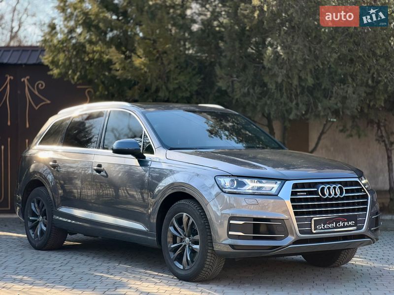 Позашляховик / Кросовер Audi Q7 2018 в Миколаєві
