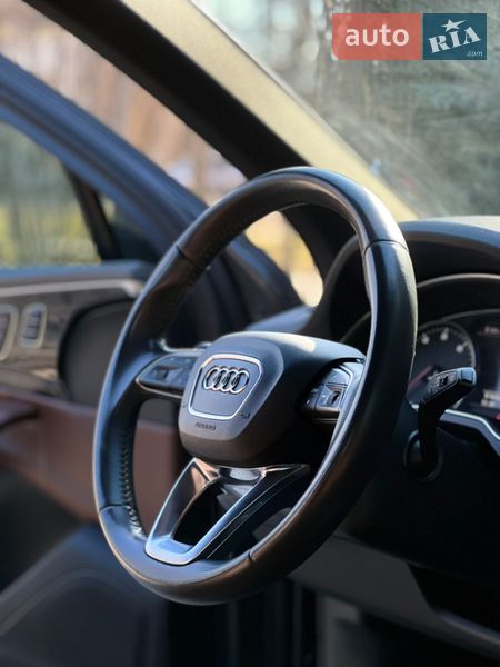 Позашляховик / Кросовер Audi Q7 2018 в Миколаєві