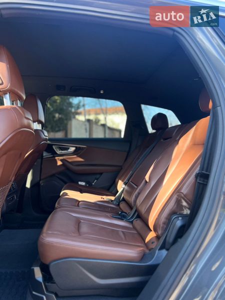 Позашляховик / Кросовер Audi Q7 2018 в Миколаєві