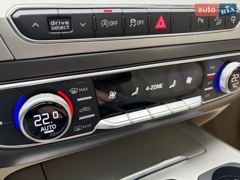 Внедорожник / Кроссовер Audi Q7 2016 в Киеве