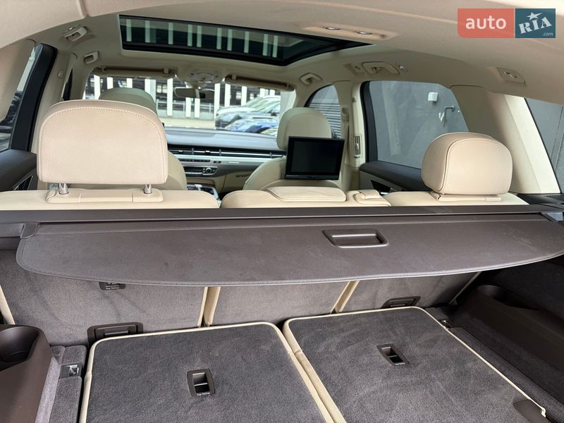 Внедорожник / Кроссовер Audi Q7 2016 в Киеве