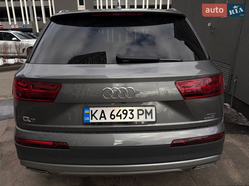 Внедорожник / Кроссовер Audi Q7 2016 в Киеве